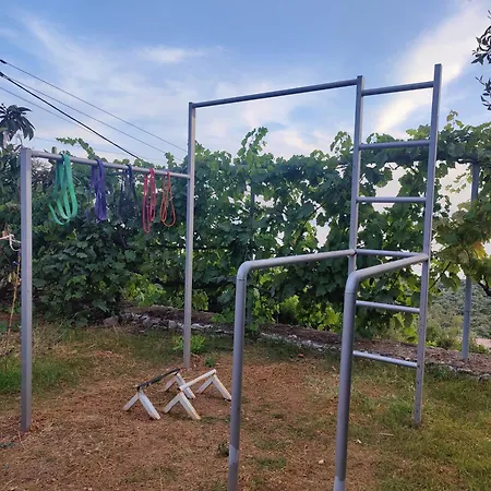 منزل ريفي Lofos